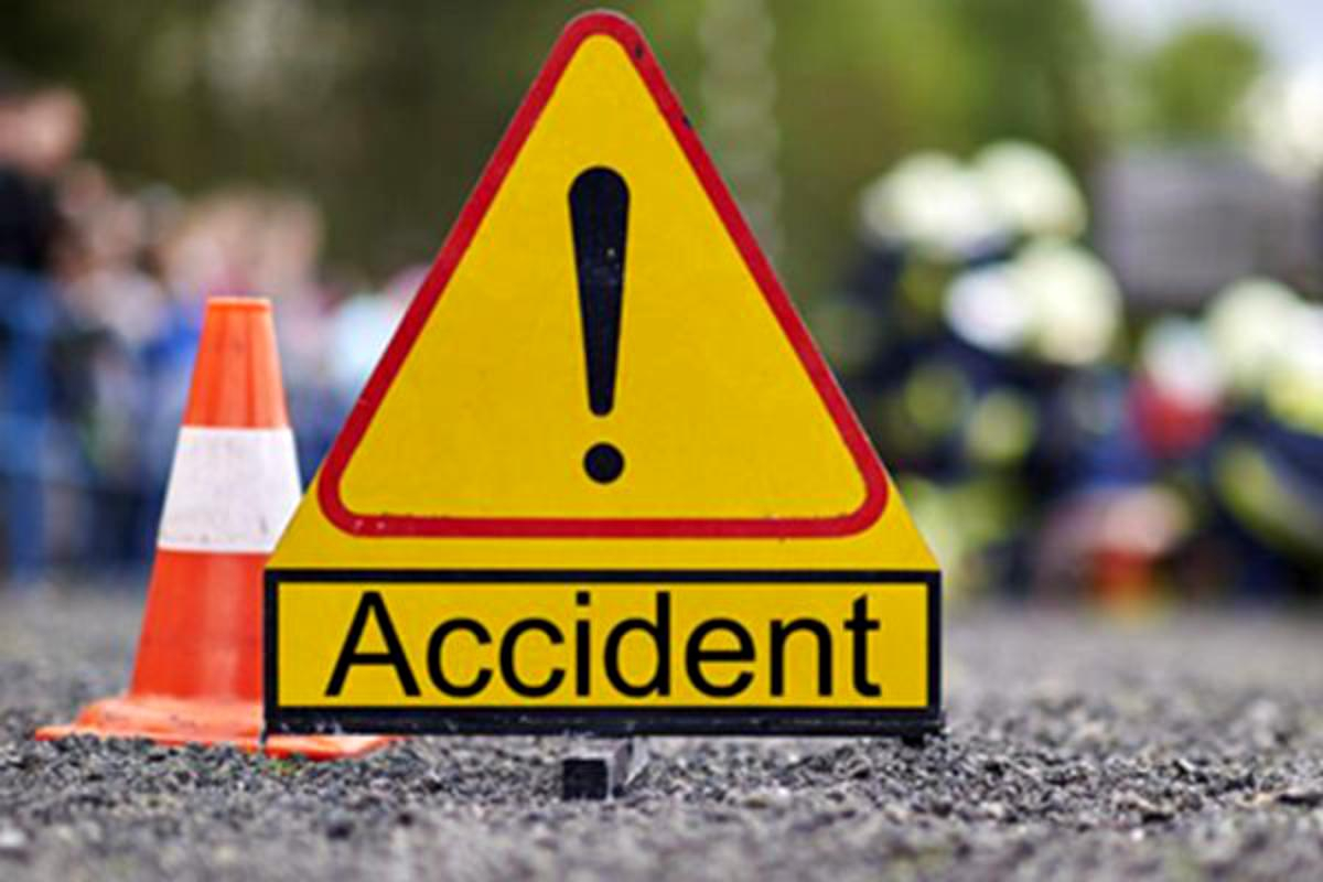 Șofer de scuter, accidentat pe o stradă din oraș