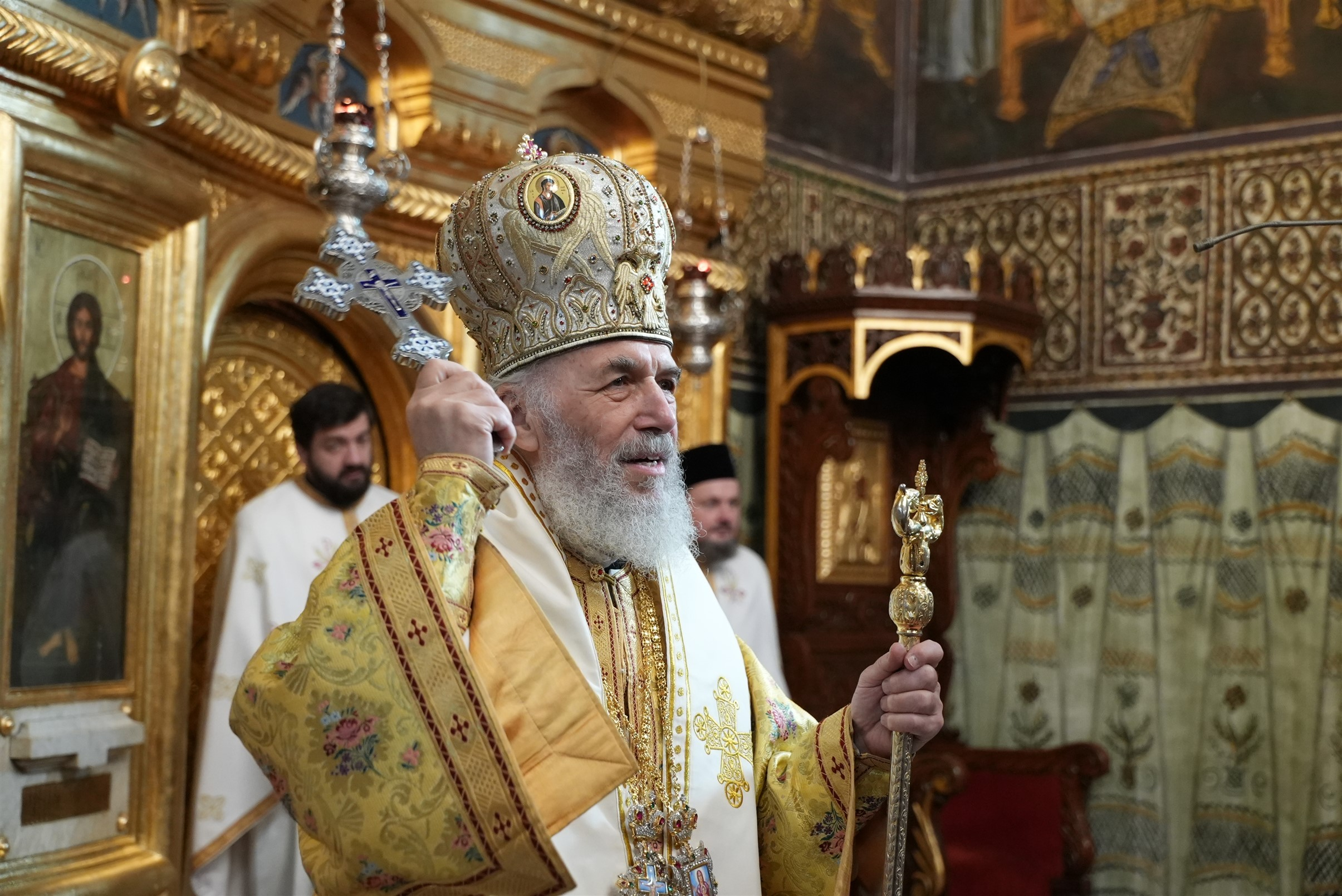 Slujire arhierească la Catedrala arhiepiscopală din Galaţi (foto)
