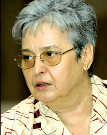 Cariere. Jeana Gheorghiu, un reper în presa naţională