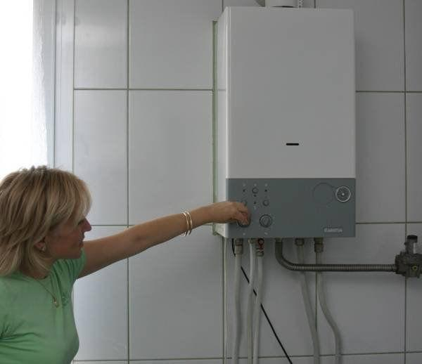 Aproape 3.000 de gălăţeni au primit banii de centrală