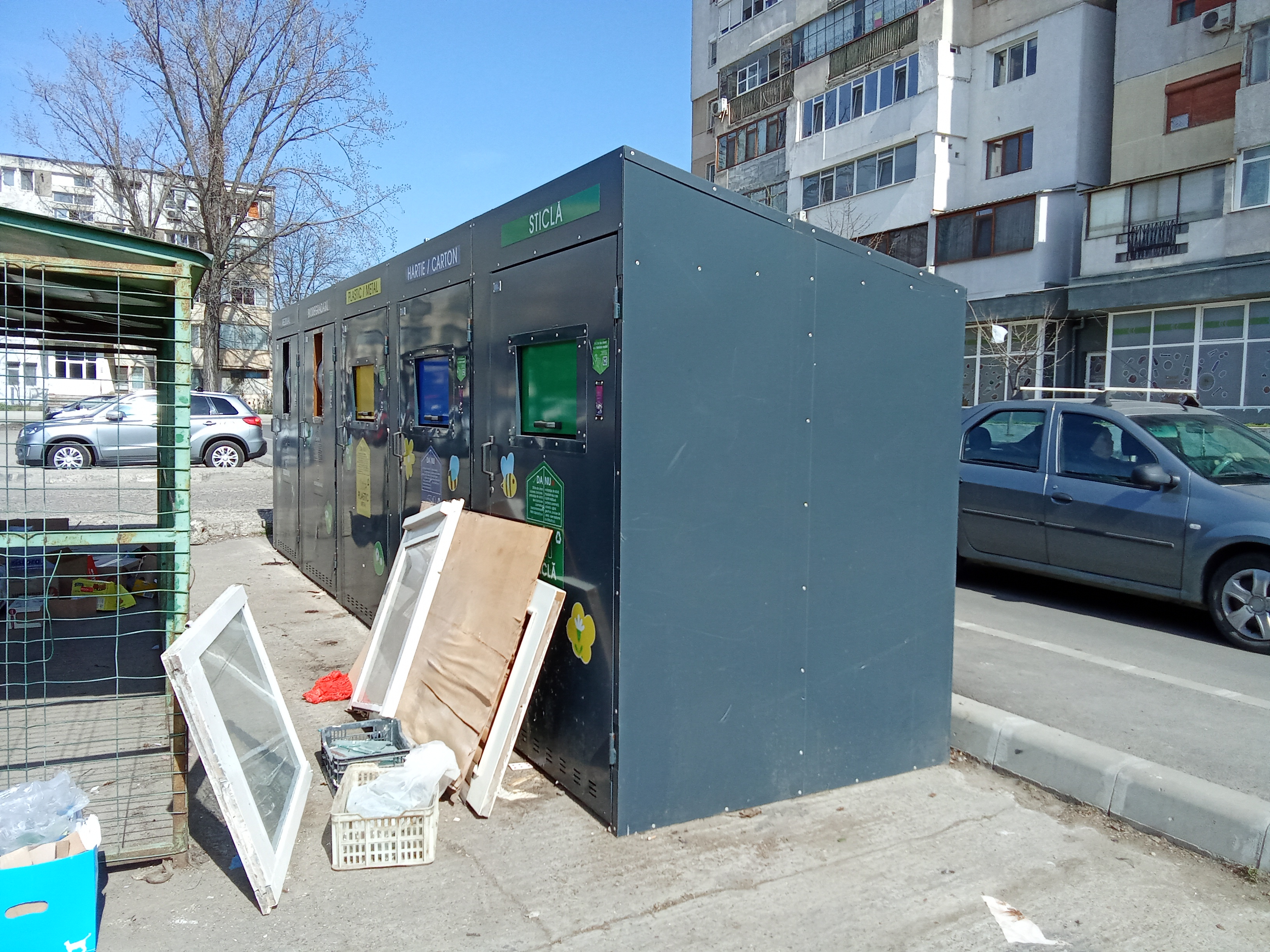 Primăria, la raport cu colectarea prin insulele ecologice