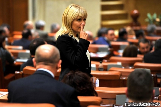Obsesia Elena Udrea