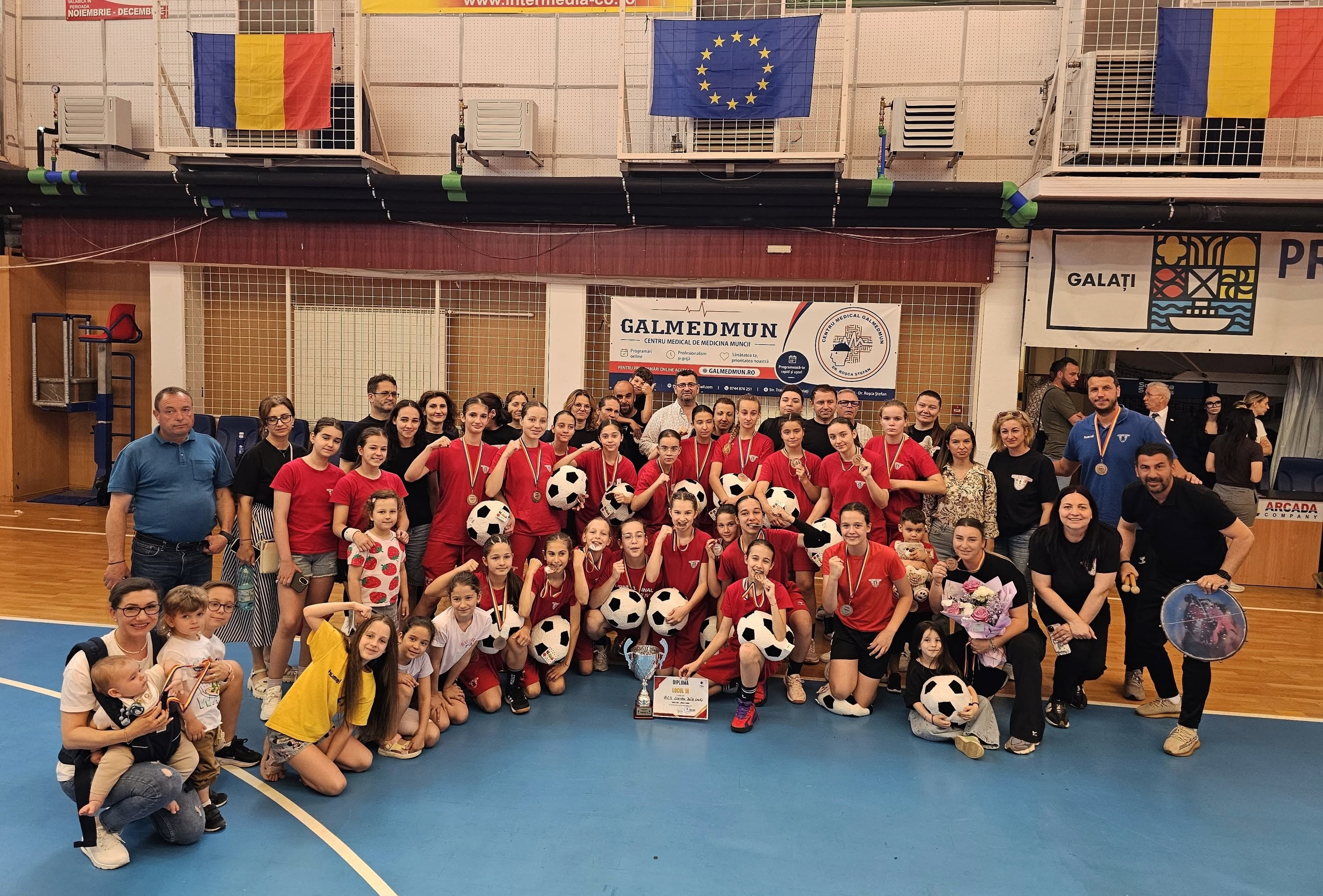 Final de sezon. Medalii de bronz pentru handbalistele junioare de la ACS Lucian Bute