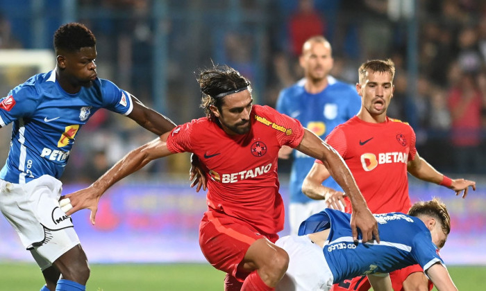 FCSB joacă prima în turul al doilea