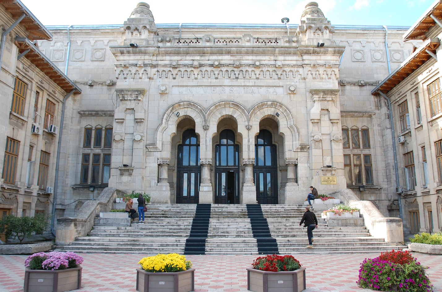 Universitatea "Dunărea de Jos" sărbătorește 77 de ani