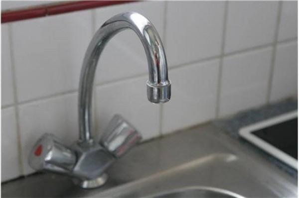 Gălăţenii vor putea PLĂTI APA şi ON-LINE